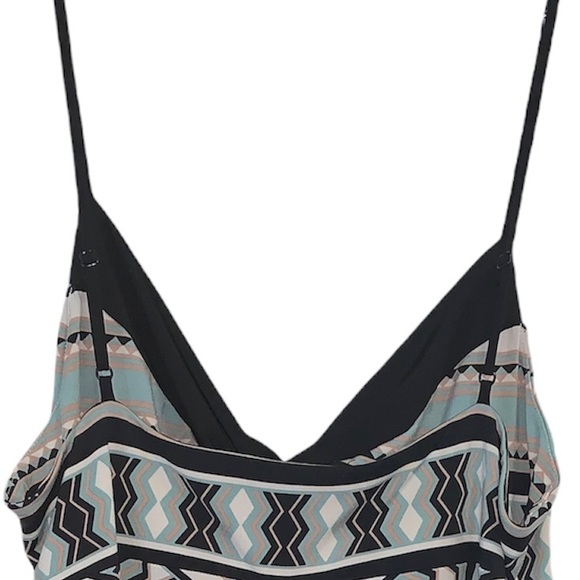 BCBG MaxAzria Halter Neck Cocktail Dress with twist front (size L) - Picture 3 of 10